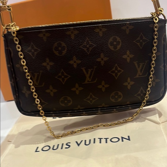 Louis Vuitton Brown Monogram Crossbody Bag with Adjustable Strap - Picture 6 of 7